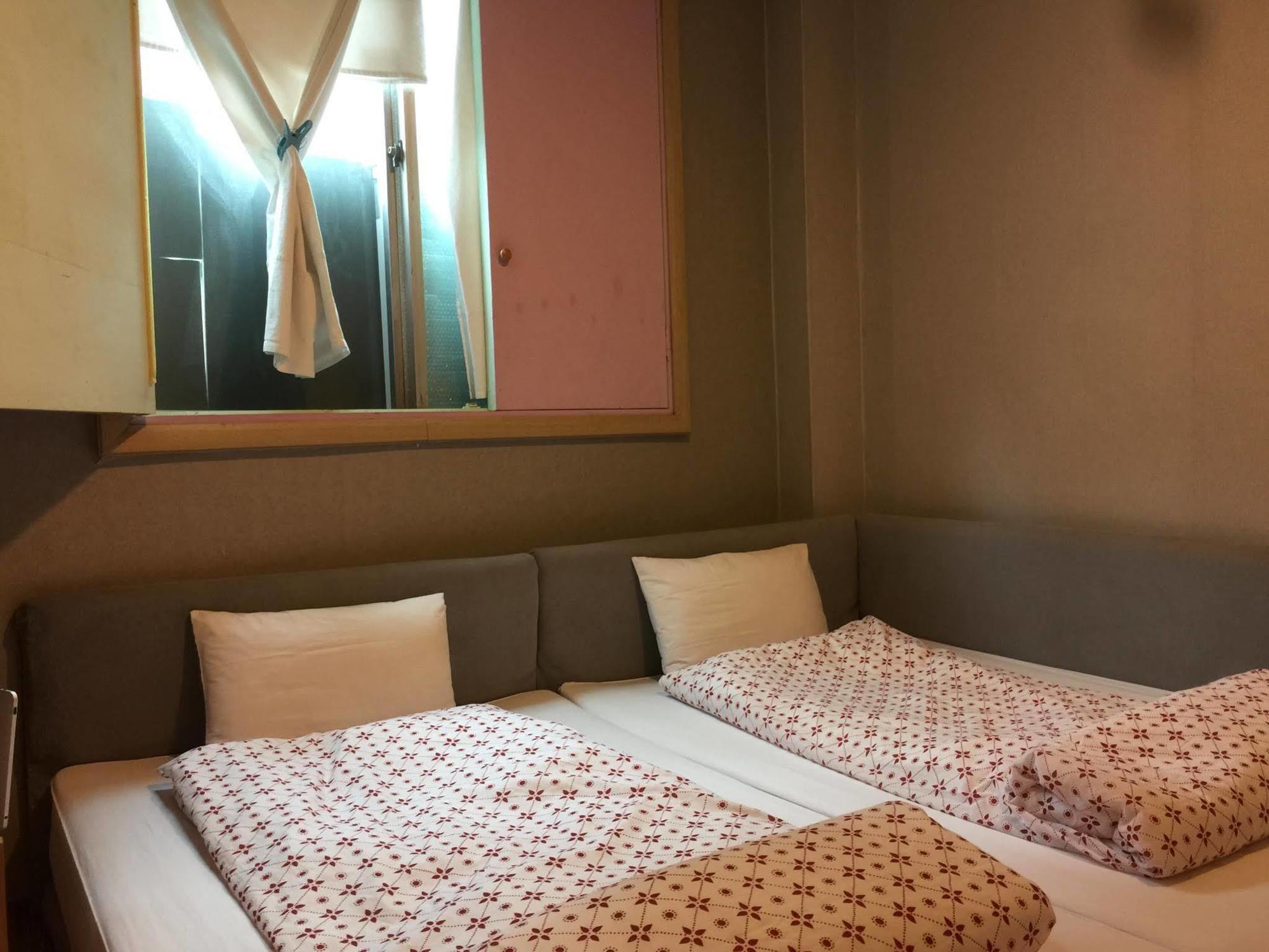 Backpackers In Jeju City Center Eksteriør bilde