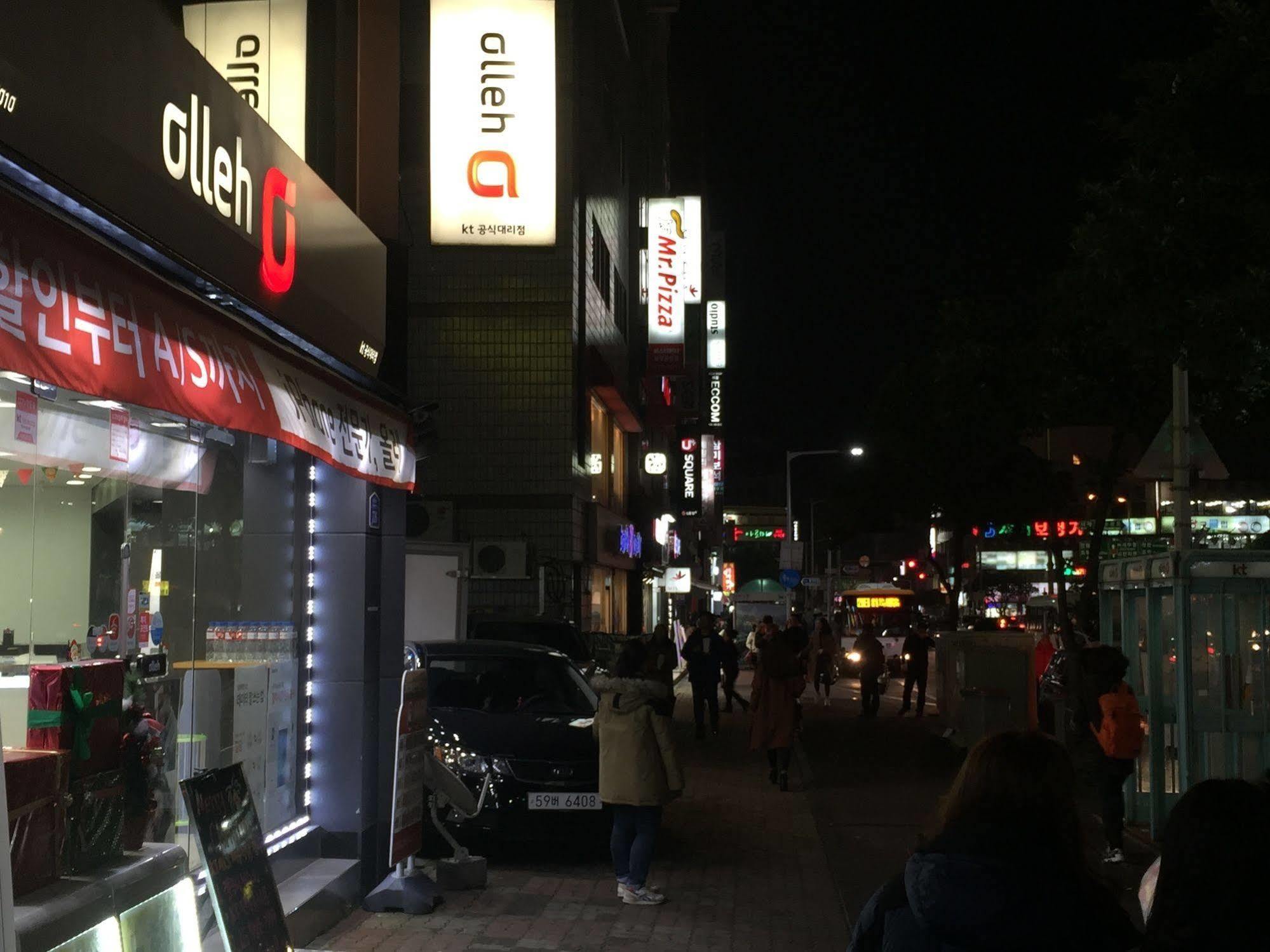 Backpackers In Jeju City Center Eksteriør bilde