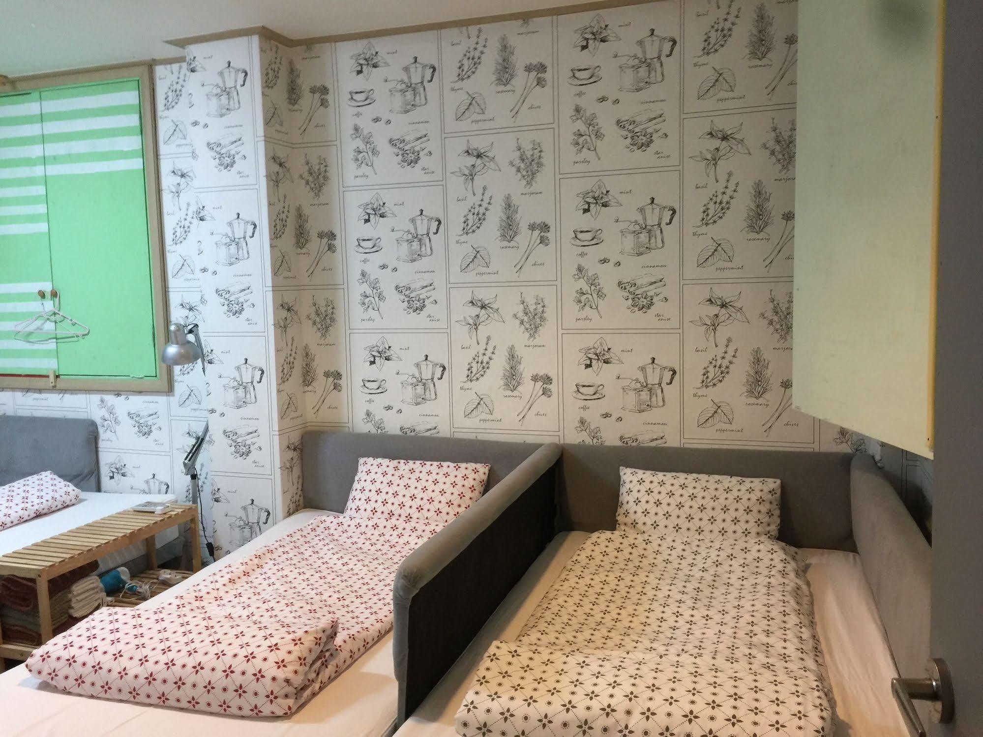 Backpackers In Jeju City Center Eksteriør bilde